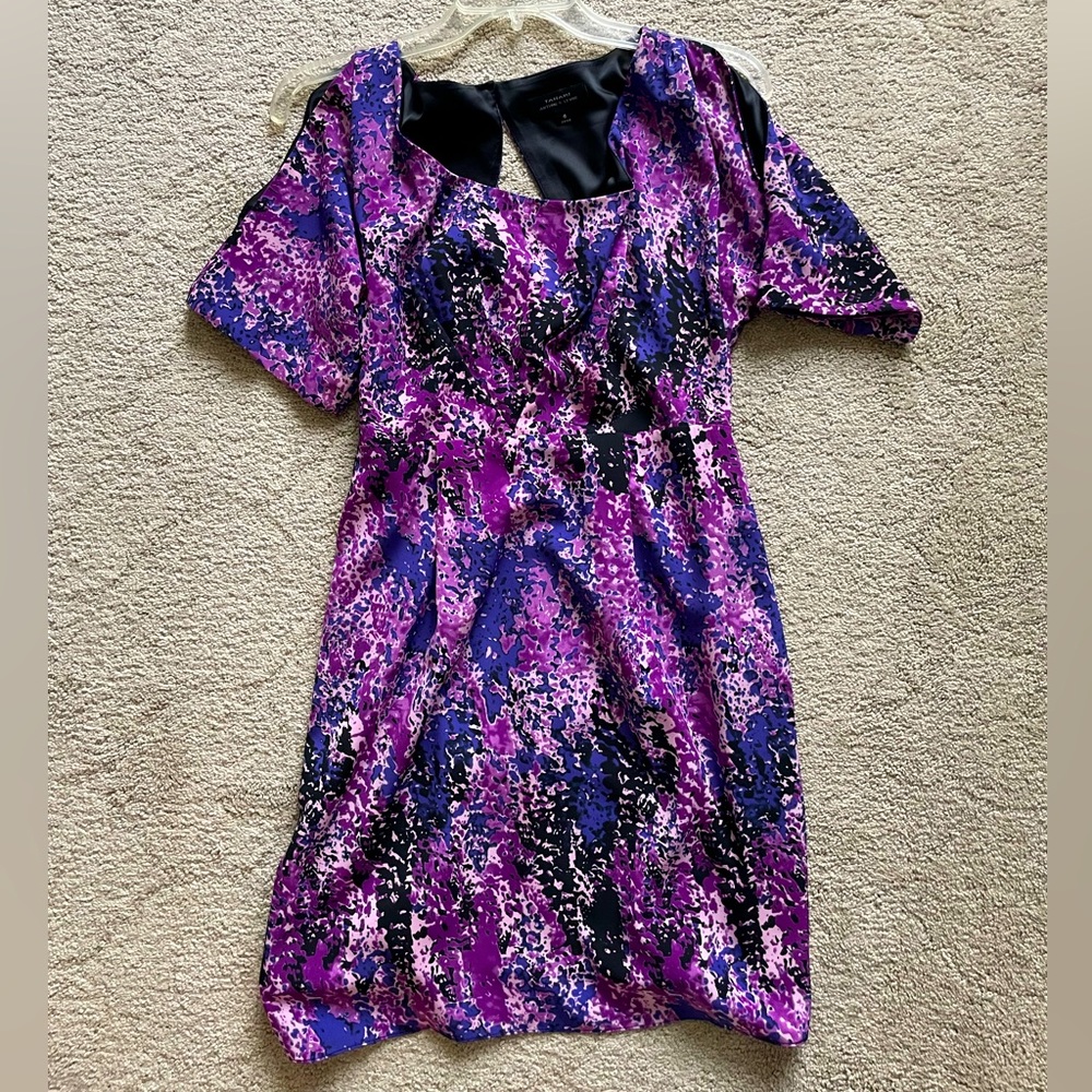 Cute + Sexy Tahari Cocktail Dress